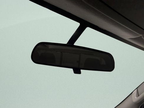 Used 2019 Nissan Frontier SV image 22