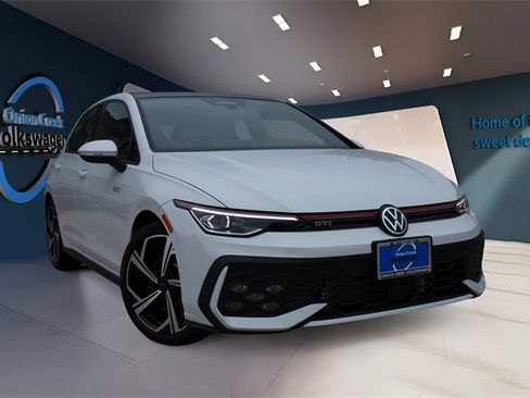 New 2026 Volkswagen GTI SE image 3