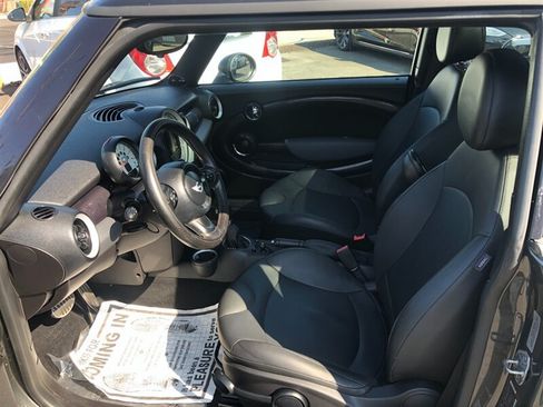 Used 2011 MINI Cooper S FWD image 9