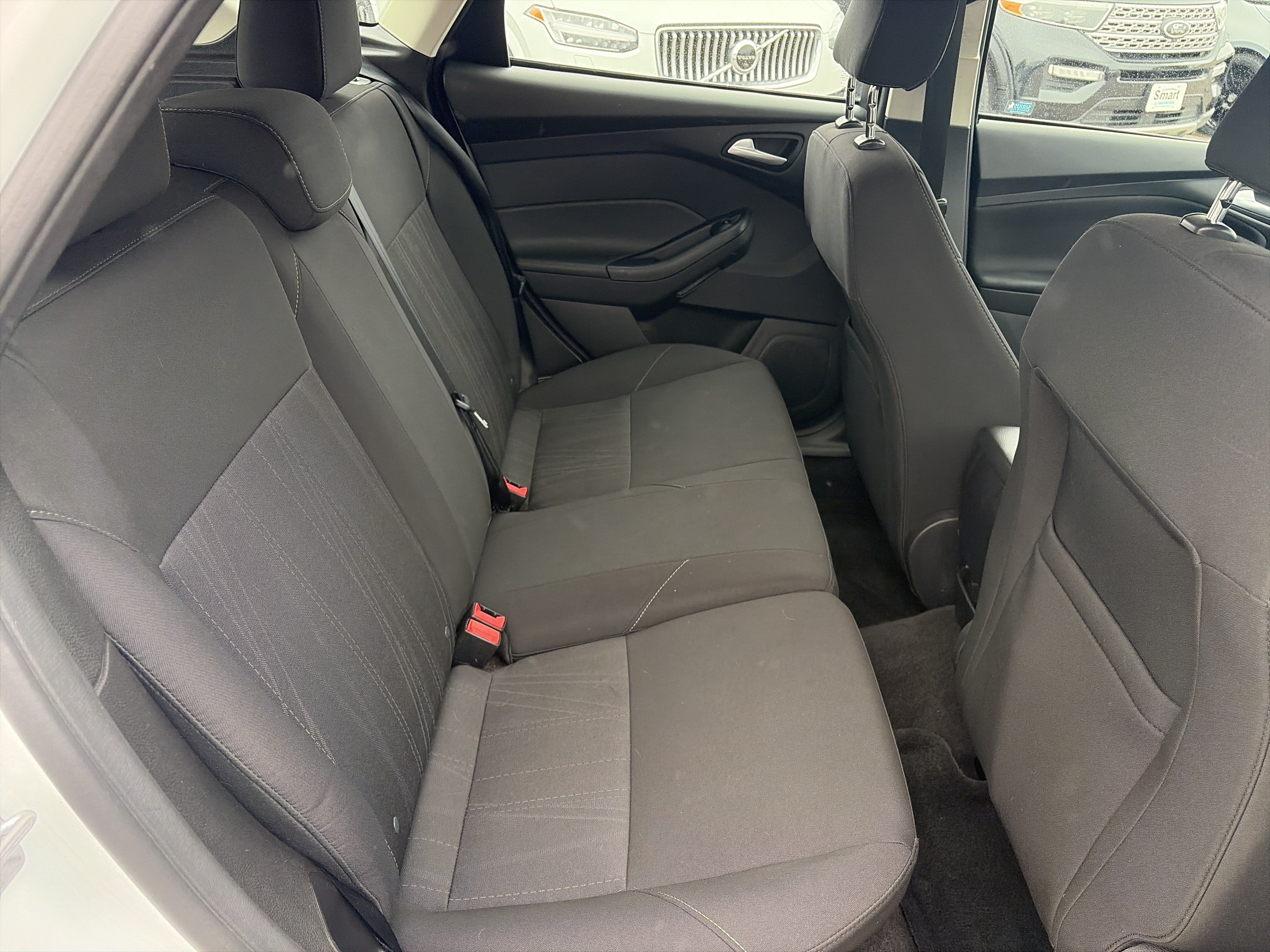 Used 2017 Ford Focus SE FWD image 14