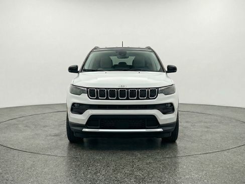 Used 2025 Jeep Compass Limited image 2