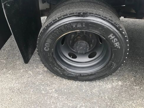 Used 2016 Ford F550 2WD Regular Cab Super Duty image 47