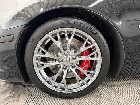 Used 2007 Chevrolet Corvette Z06 w/ Preferred Equipment Group RWD image 10