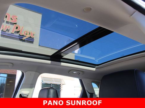 Used 2019 Cadillac XT5 Luxury w/ Advanced Security Package image 27