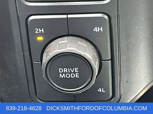 Certified 2024 Ford F250 Lariat w/ Black Appearance Package image 30