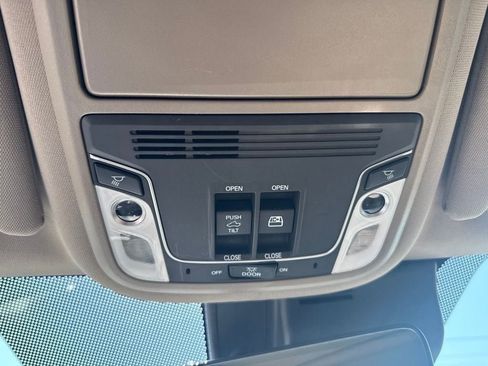 Used 2023 Honda Ridgeline RTL-E image 19