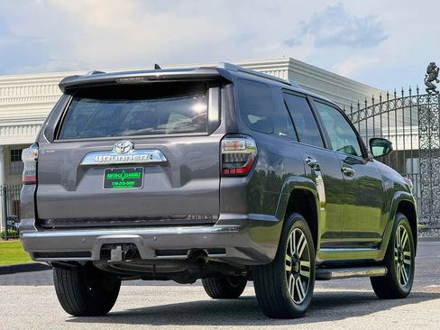 Used 2021 Toyota 4Runner Limited AWD/4WD image 11