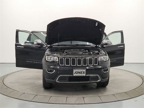 Used 2021 Jeep Grand Cherokee Limited image 10