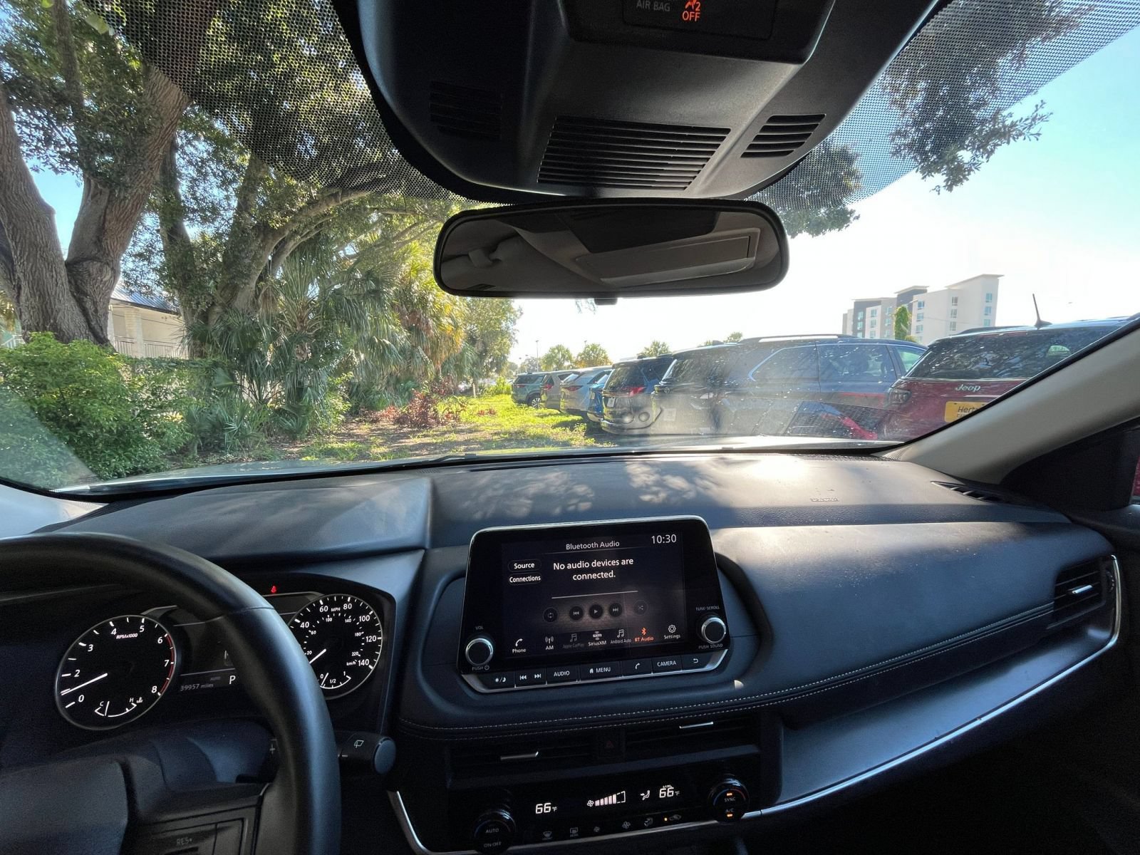 Used 2025 Nissan Rogue SV AWD/4WD image 34