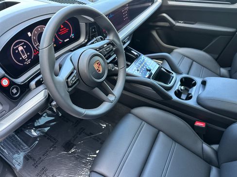 New 2026 Porsche Cayenne S AWD/4WD image 4
