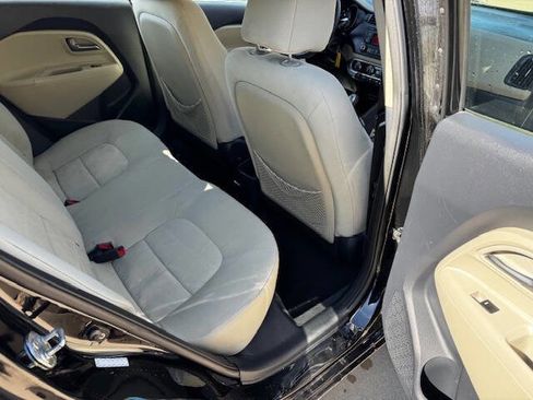 Used 2013 Kia Rio LX w/ PWR Pkg image 24