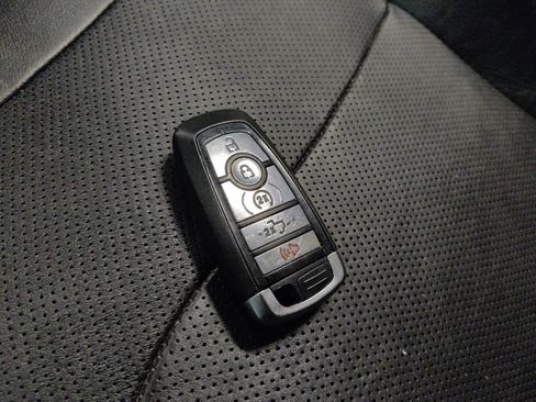 Used 2016 Ford Explorer Sport w/ Equipment Group 401A AWD/4WD image 32