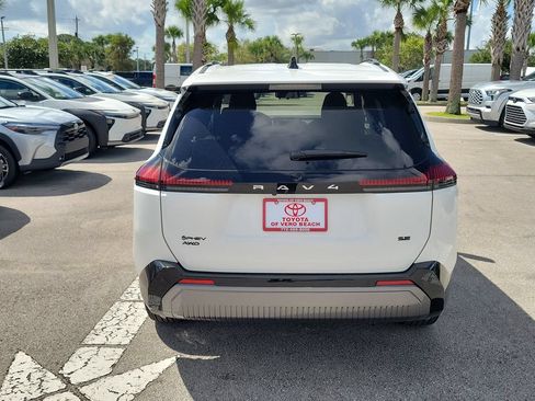 New 2026 Toyota RAV4 SE AWD/4WD image 5