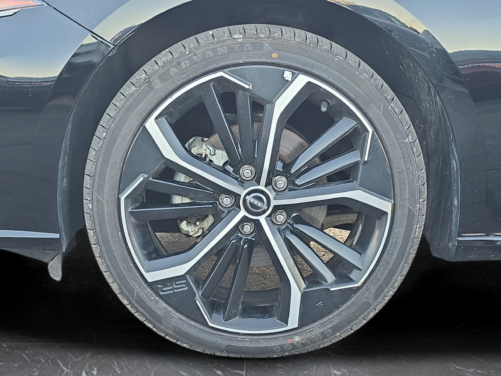 Used 2025 Nissan Altima 2.5 SR FWD image 31