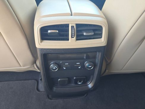 Used 2017 Buick Envision Essence image 27