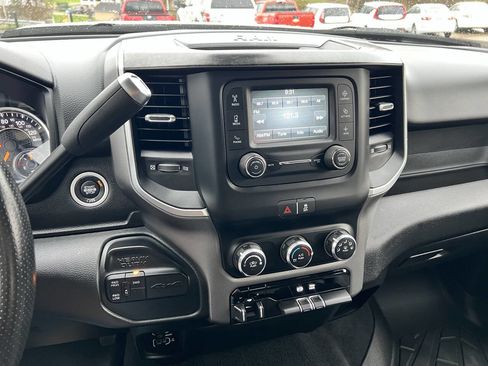 Used 2019 RAM 3500 Big Horn image 19