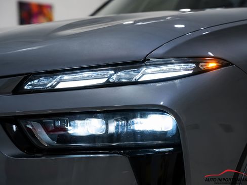 Used 2024 BMW ALPINA XB7 image 36