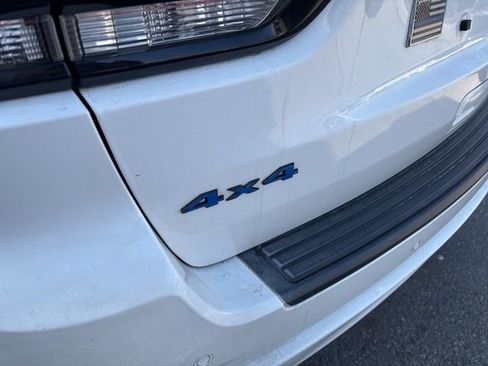 Used 2019 Jeep Grand Cherokee Altitude image 12