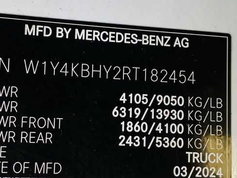 Used 2024 Mercedes-Benz Sprinter 2500 image 25
