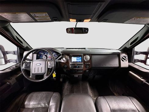 Used 2011 Ford F250 Lariat w/ Lariat Interior Pkg image 15