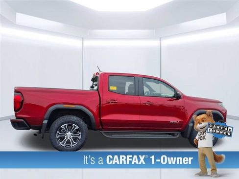 Used 2025 GMC Canyon AT4 AWD/4WD image 3