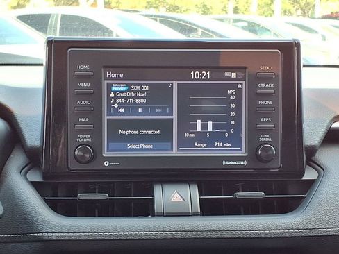 Used 2021 Toyota RAV4 XLE FWD image 20