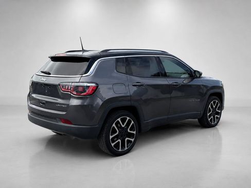 Used 2018 Jeep Compass Limited w/ Navigation Group FWD image 5