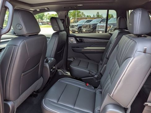 New 2026 Buick Enclave Avenir w/ Super Cruise Package AWD/4WD image 35