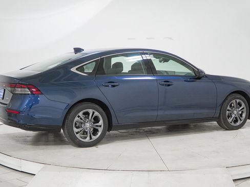 New 2026 Honda Accord EX-L image 10