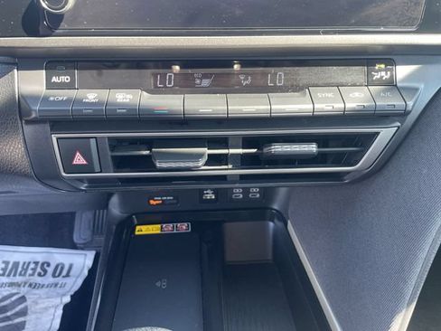 Used 2025 Toyota Camry LE FWD image 25