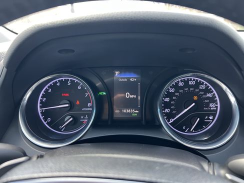 Used 2018 Toyota Camry SE w/ Moonroof Package image 22