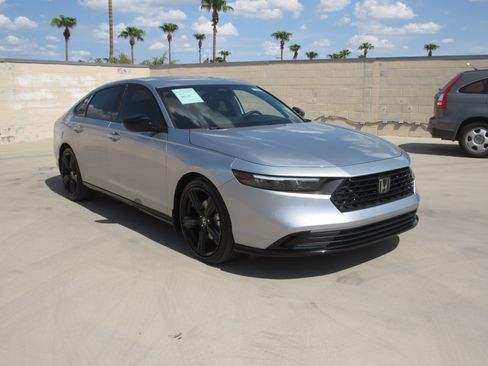 Certified 2025 Honda Accord Sport image 2