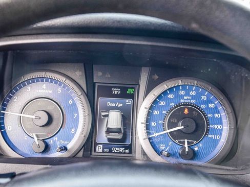 Certified 2020 Toyota Sienna LE image 29