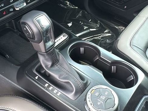 New 2026 Ford Bronco Outer Banks AWD/4WD image 28