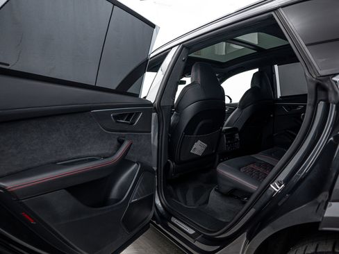 Used 2025 Audi RS Q8 performance image 23