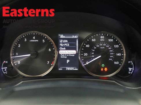 Used 2018 Lexus IS 300 AWD w/ Comfort Package image 18