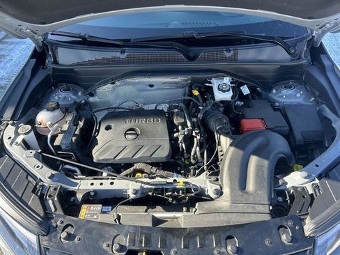 Used 2025 Chevrolet TrailBlazer RS w/ Driver Confidence Package image 35