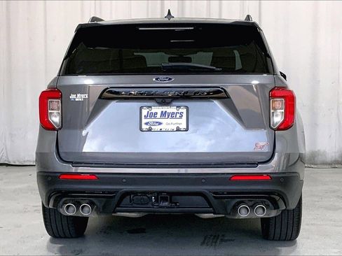 Used 2023 Ford Explorer ST w/ Equipment Group 401A image 3