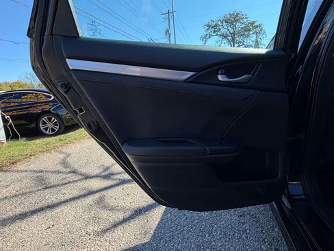 Used 2020 Honda Civic EX-L image 17