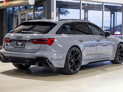 Used 2025 Audi RS 6 performance w/ Black Optic Package image 6