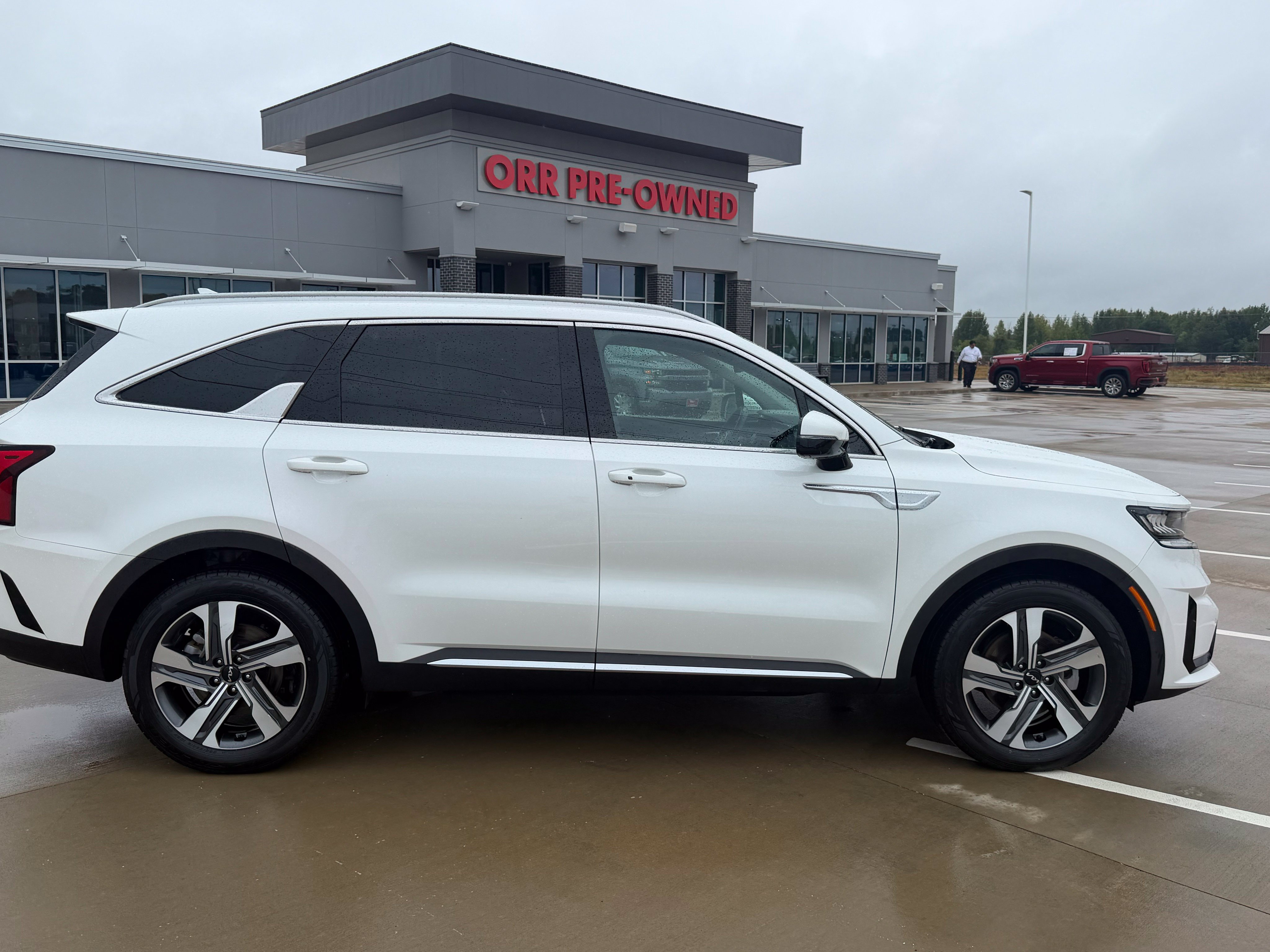 Used 2022 Kia Sorento EX w/ Panoramic Sunroof Package AWD/4WD image 3