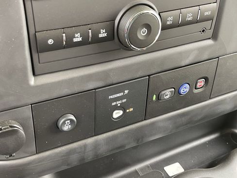 New 2025 GMC Savana 2500 w/ Driver Convenience Package image 14