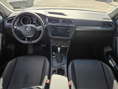 Certified 2021 Volkswagen Tiguan SE image 13