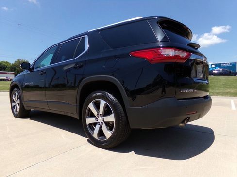 Used 2018 Chevrolet Traverse LT image 27