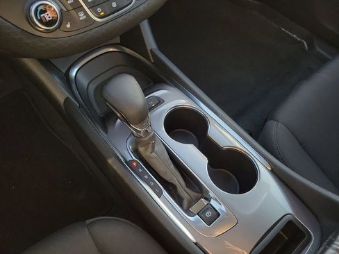 Used 2024 Chevrolet Malibu LT image 30