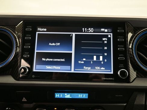 Used 2023 Toyota Tacoma TRD Sport image 14