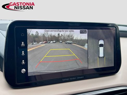 Used 2023 Hyundai Santa Fe SEL w/ Premium Package image 18