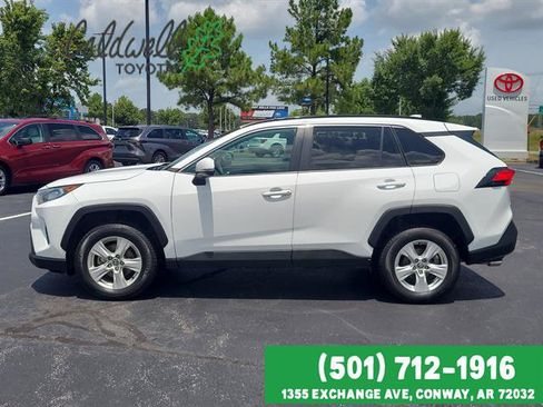 Used 2021 Toyota RAV4 XLE FWD image 8