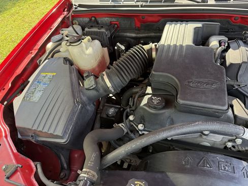 Used 2005 Chevrolet Colorado 2WD Extended Cab image 28