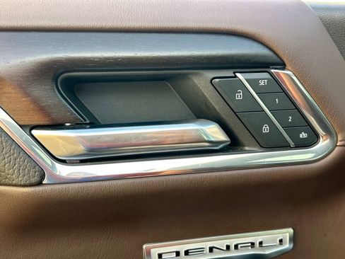 Used 2024 GMC Sierra 1500 Denali w/ Denali Reserve Package image 8